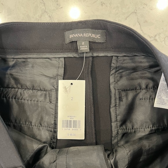 *Brand New* Banana Republic Black Shorts Lined Size 2 - Picture 2 of 5